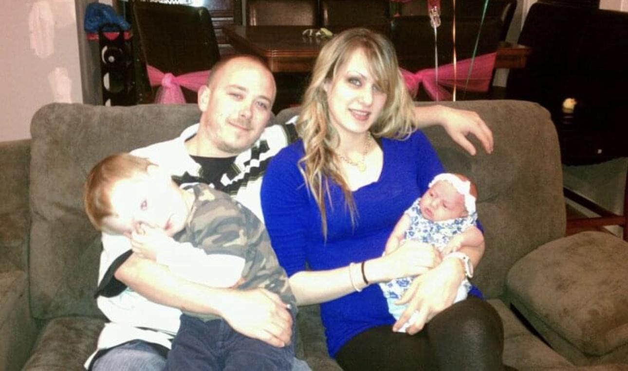 Our first family photo as a completed family! sorry for the quality, but a very special moment for us. Kaylee was only 13 days old!
2011