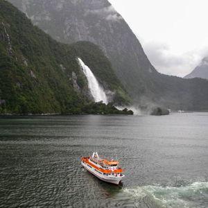 Milford Sound Fiordland National Park Cruise