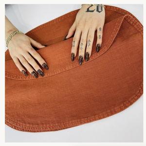 Suay Round Placement (Color: Red Ochre)
