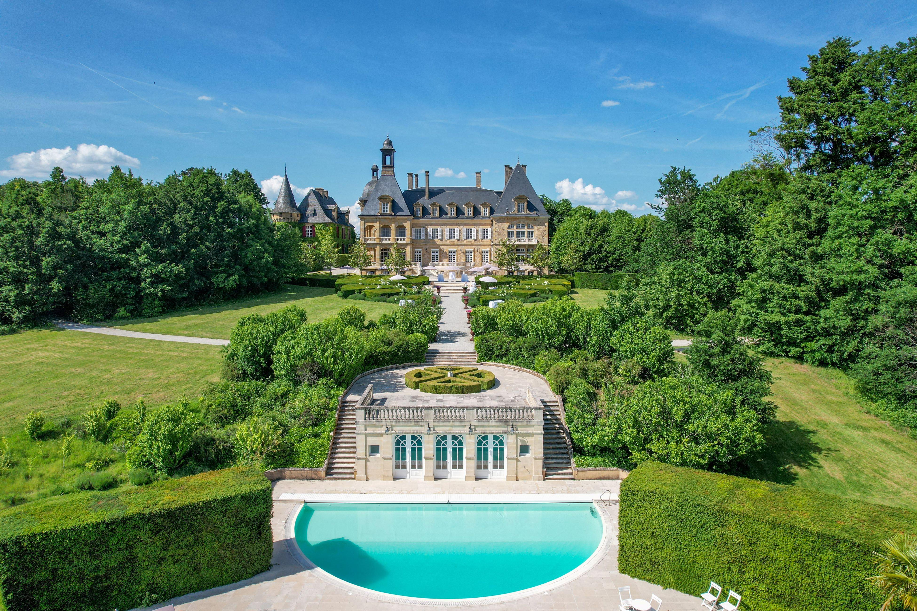 The Wedding Website of Helene Chiroussot-Chambeaux and Luke Turner Boyett