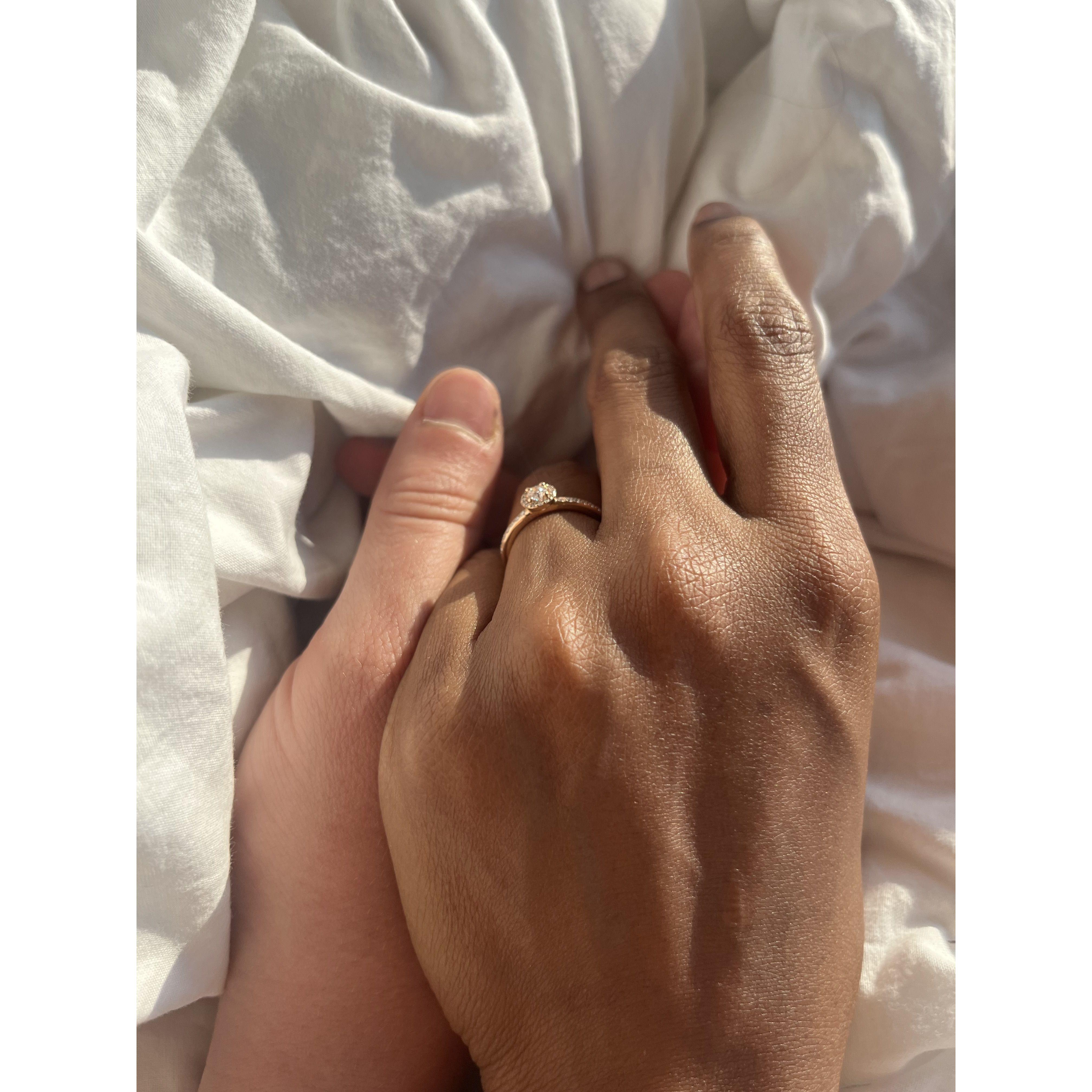 He proposed her , 25/05/2024