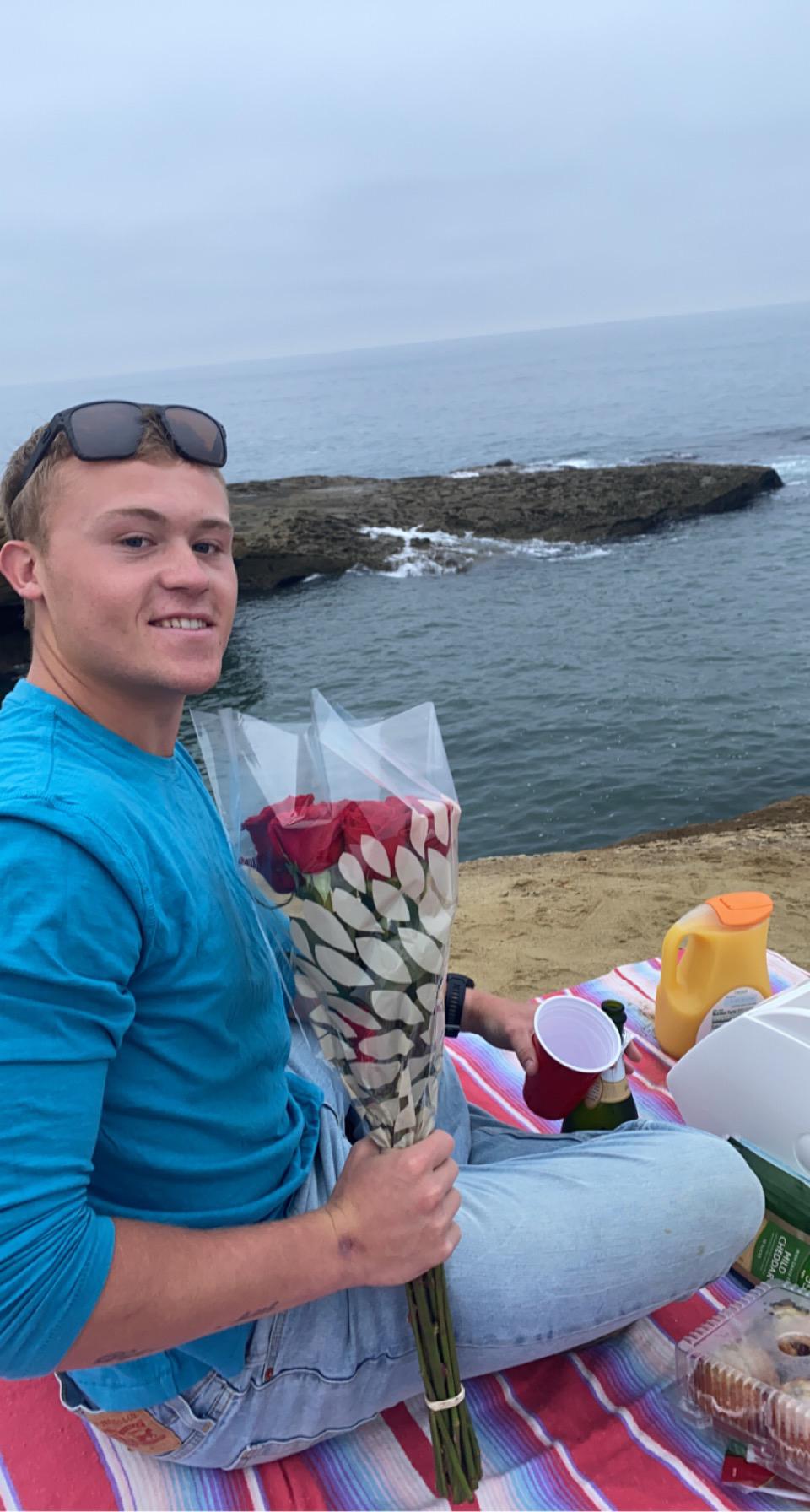 Casen surprised Hannah on her birthday with sunrise mimosas!