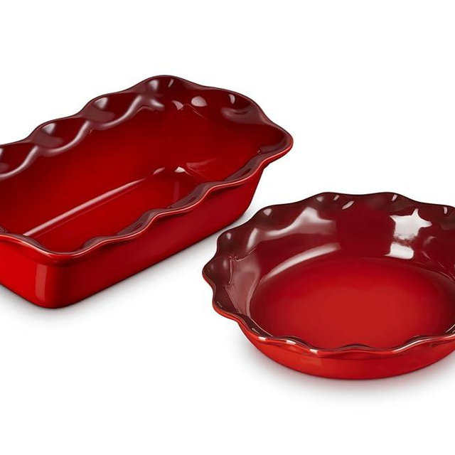 Le Creuset Stoneware Set of 2 9" Heritage Fluted Pie and 9" Fluted Loaf Dish, Cerise