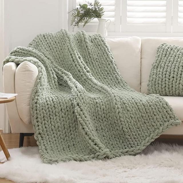 WESHIONGOO Chunky Knit Blanket Throw Knitted Throw Blankets for Couch Bed Fluffy Soft Blanket with Jumbo Chenille Yarn Thick 100% Handmade (Sage Green, 50"×60")