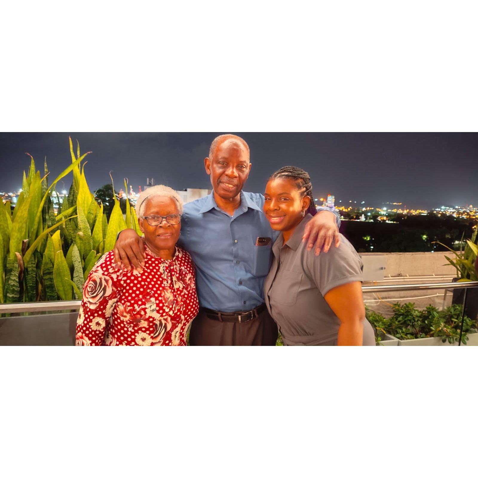 Sunset, smiles, and sweet moments — this is what family feels like.
#FamilyLoveByTheWater