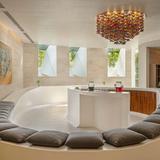 Beauty Bar