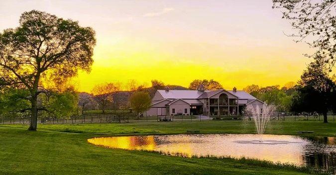 The Wedding Website of Alyssa Chappell and Brandon Vines