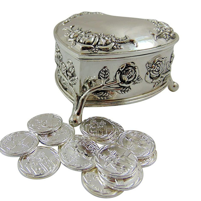 SF Imports Arras De Boda Wedding Set Metal Heart Shaped Case with Unity