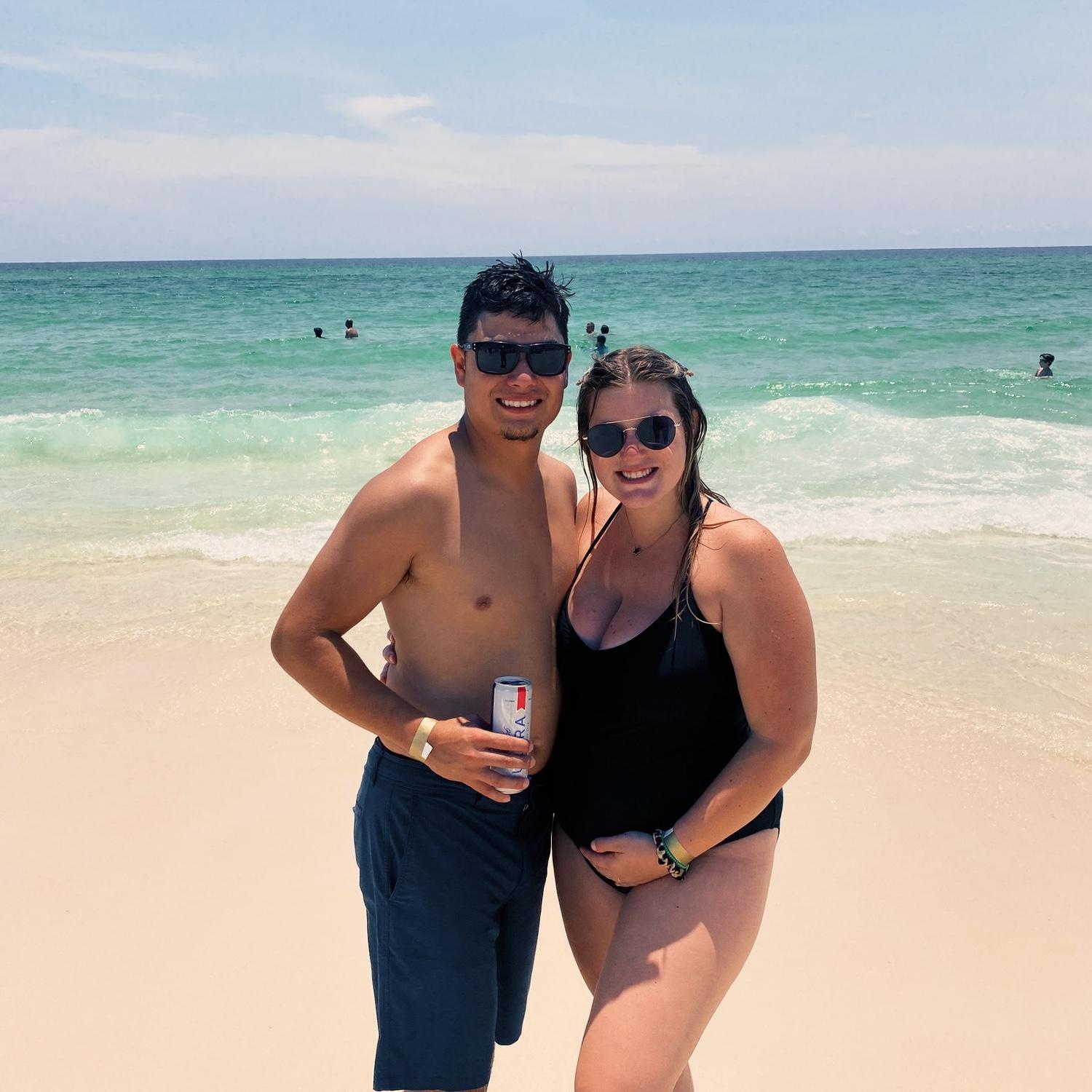 Family vacation to Pensacola and New Orleans in the middle of summer while pregnant! Would not recommend in that condition, but still an amazing trip 🙌🏻