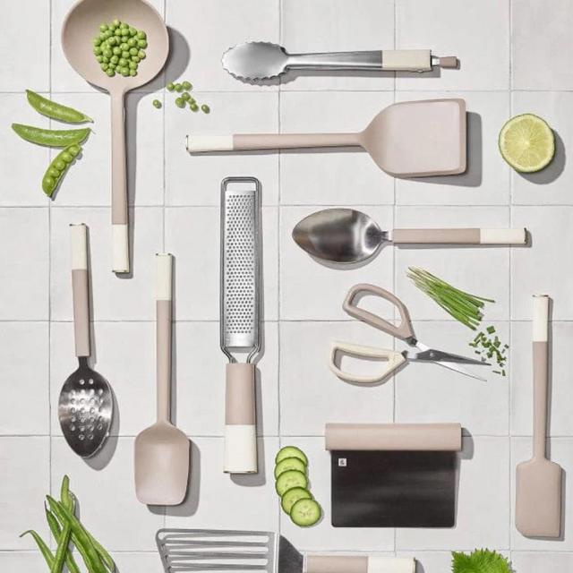 The Complete 11-Piece Tool Set - Enoki White