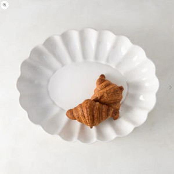 Petal Large Oval Ceramic Serving Bowl - Hudson Grace