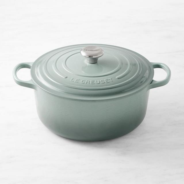 Le Creuset Signature Enameled Cast Iron Oven 7 1/4-Qt., Sea Salt