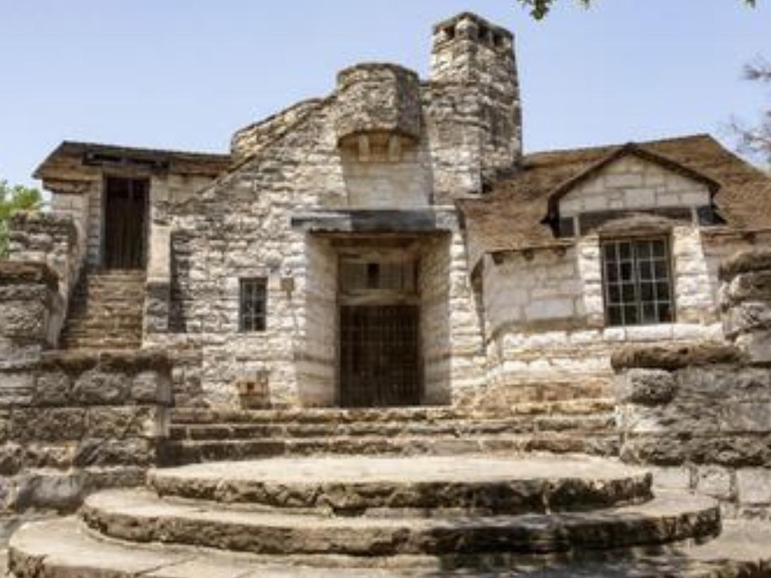 The Wedding Website of Guadalupe Garcia and Dylan Ryan