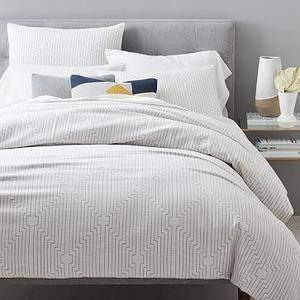 Organic Concentric Squares Jacquard Duvet Cover, Full/Queen, Platinum