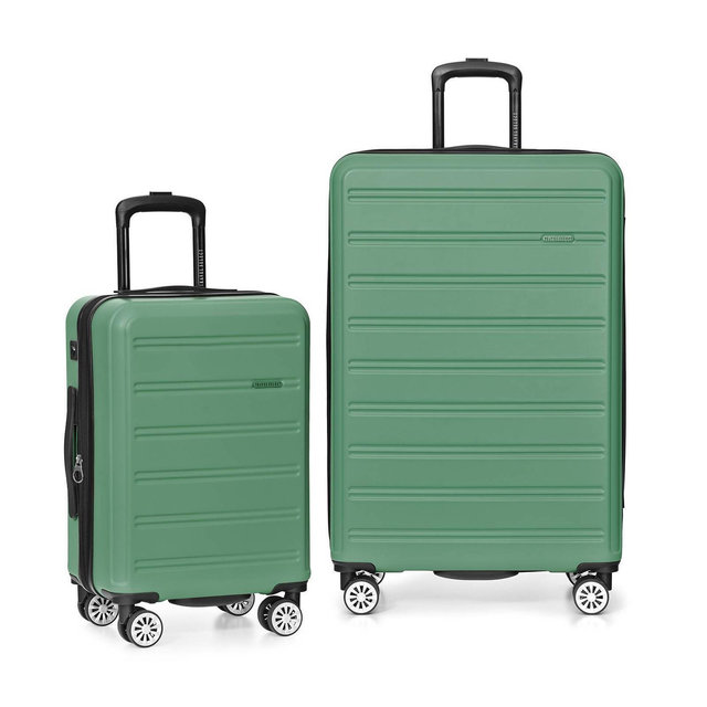 Travel Select Snowcreek Matte 2pc Hardside Spinner Luggage Set with USB Port - Green