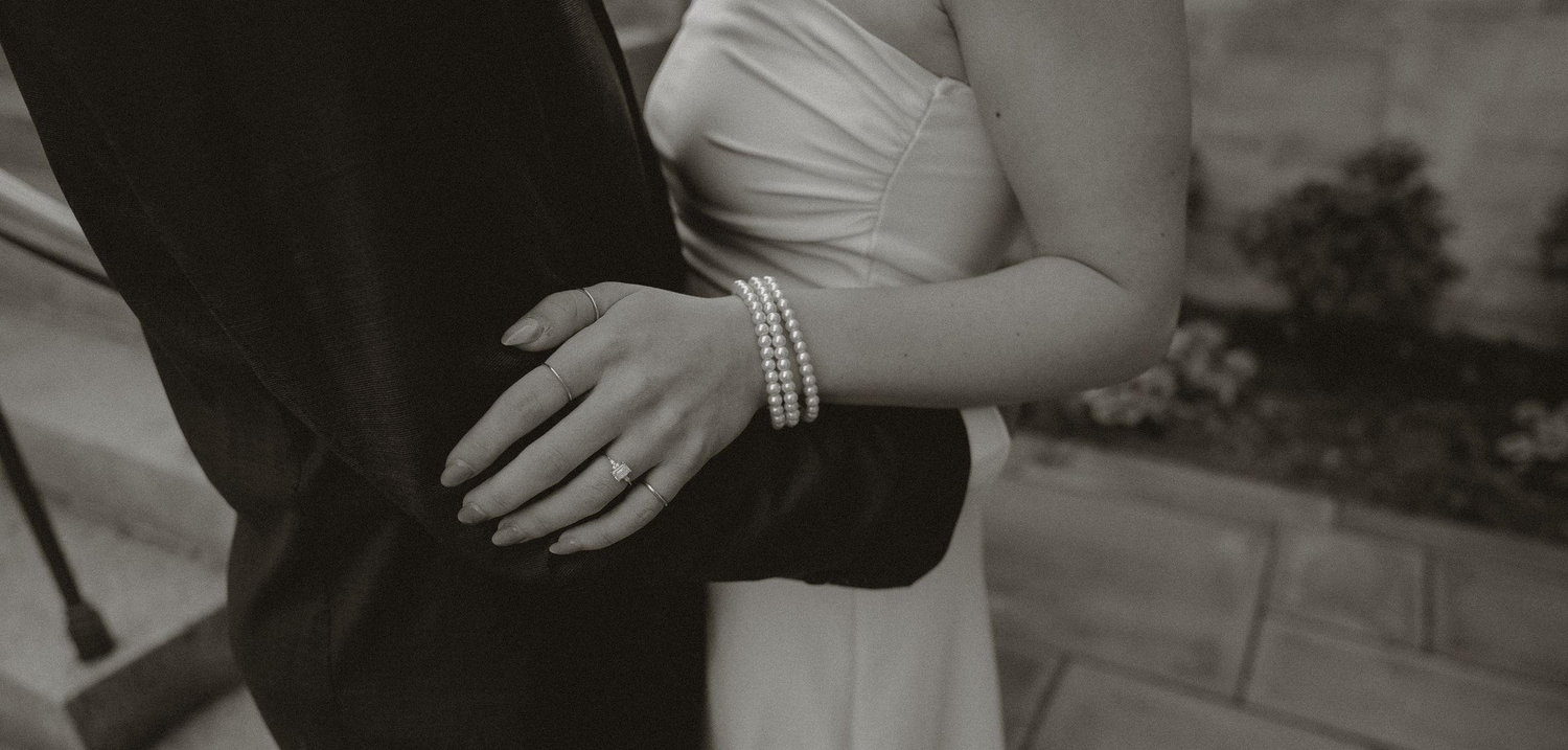 The Wedding Website of Emma Thompson and Austin Phillips