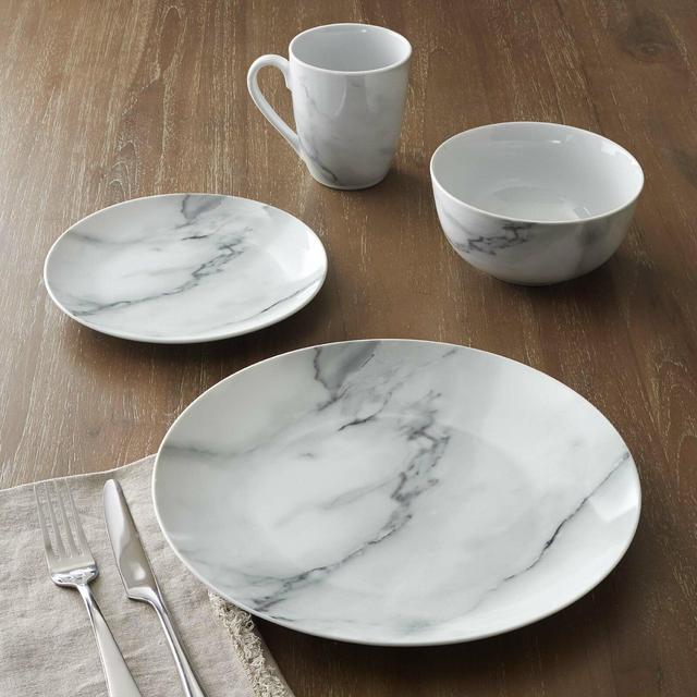16 Piece Dinnerware Set, Service for 4
