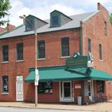 Live Blues & Local Flavor at Hammerstone’s