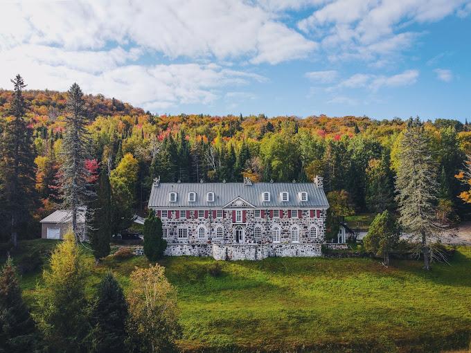 The Wedding Website of Arielle Malo and Rafael Dufour