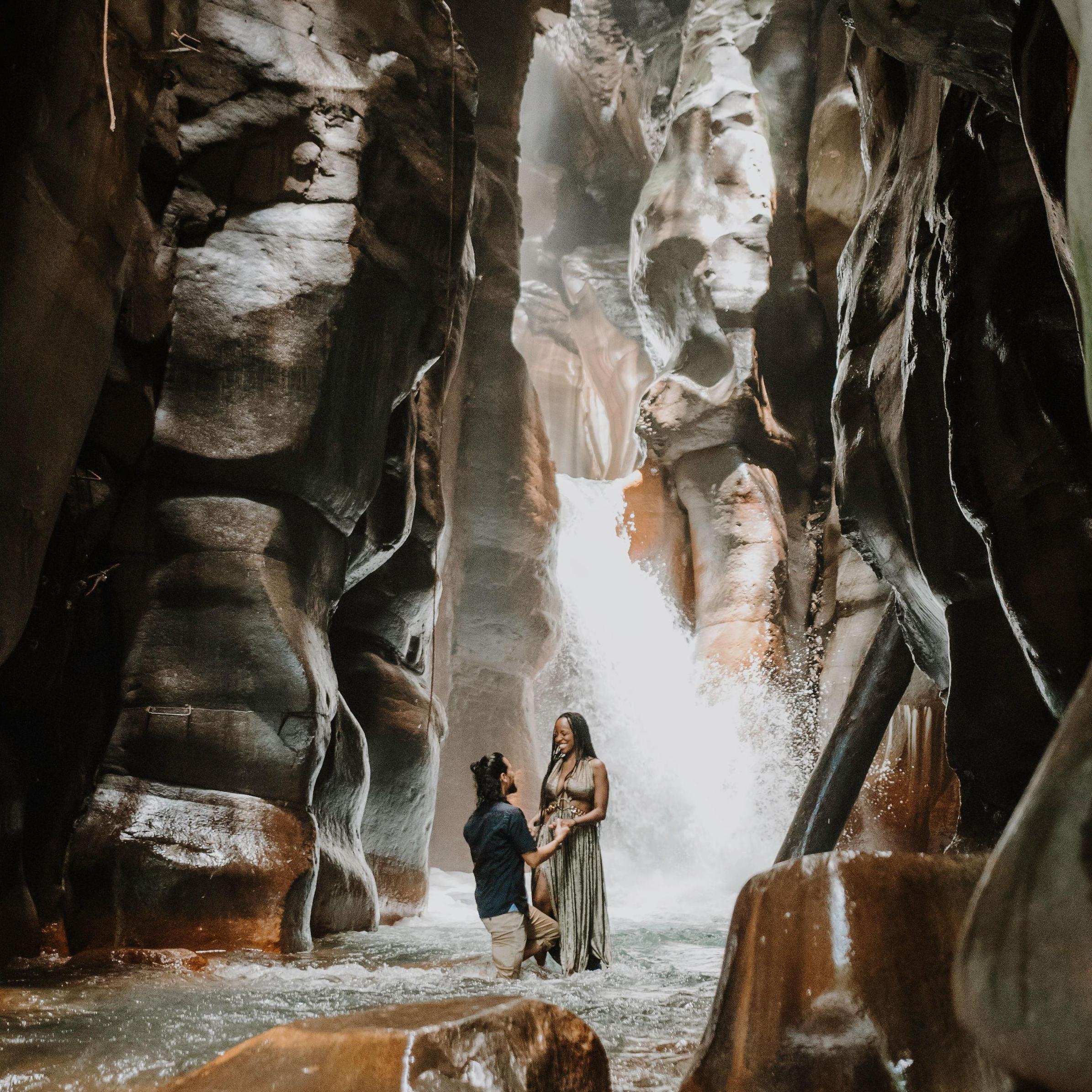 Tierra adentro. Amor adentro. |
Inside the Earth. Inside love.