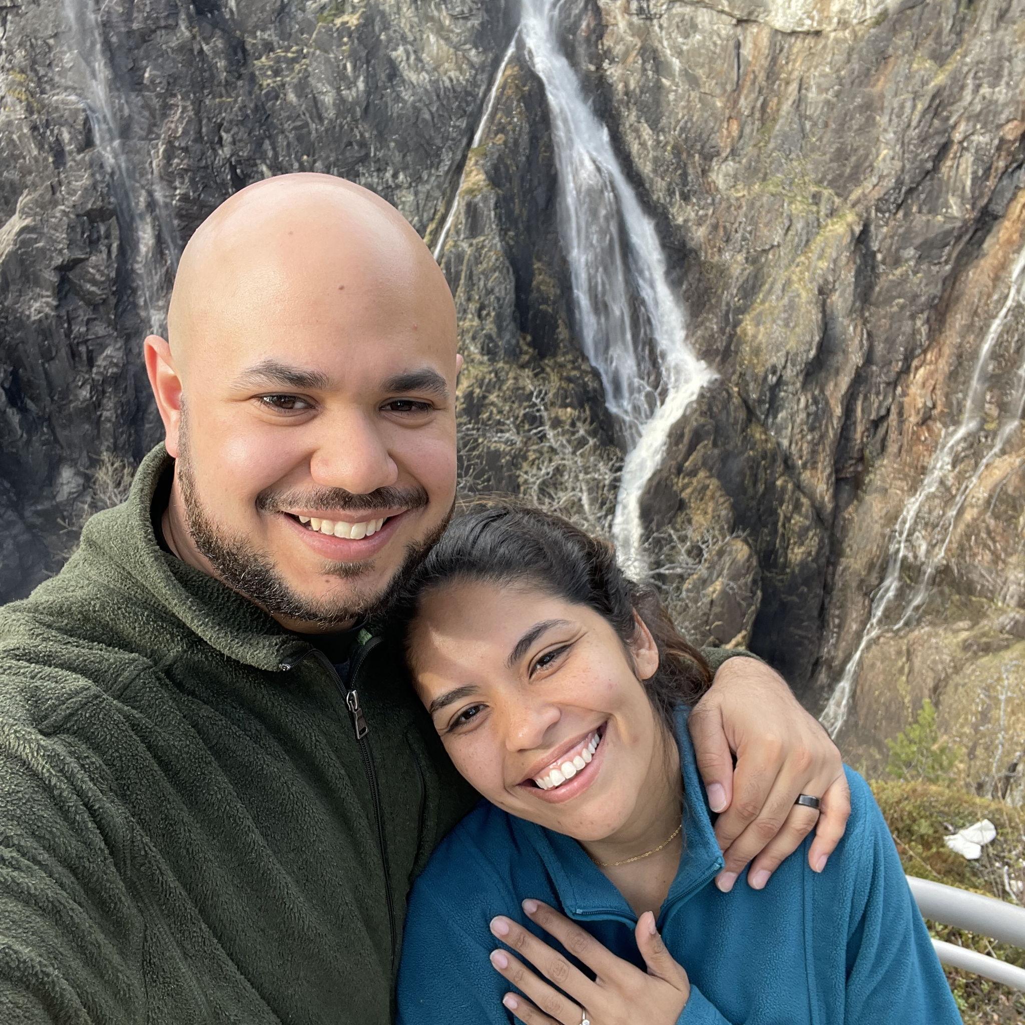 Nos volvimos a comprometer pero esta vez en la cascada Vøringfossen en Noruega 2024