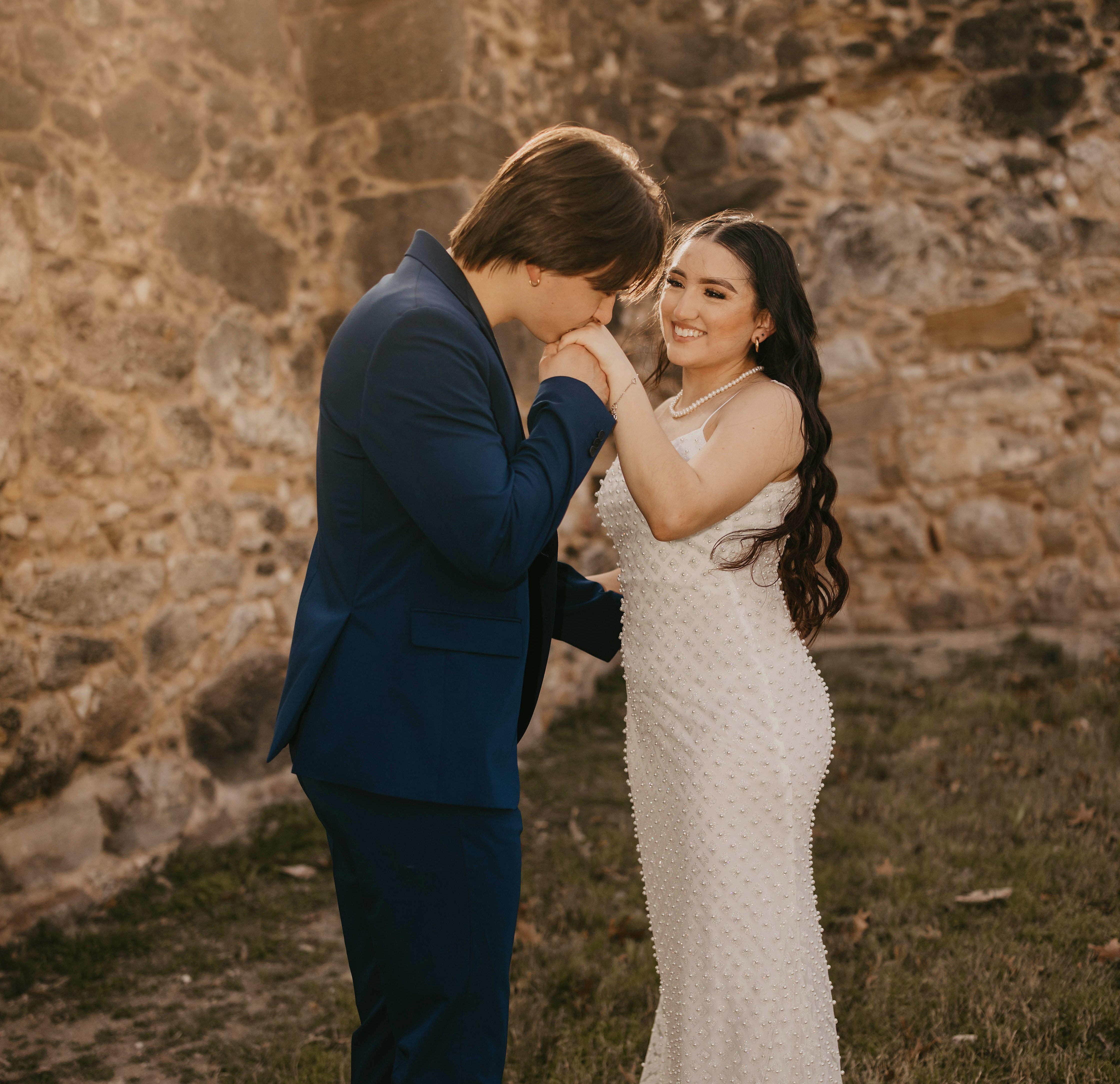 The Wedding Website of Kimberly Reynolds and Job Reynolds