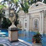 Gianni's At The Former Versace Mansion