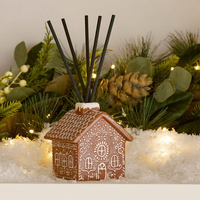 Gingerbread Ceramic Homescent: House Diffuser (Gingerbread Spice): Small