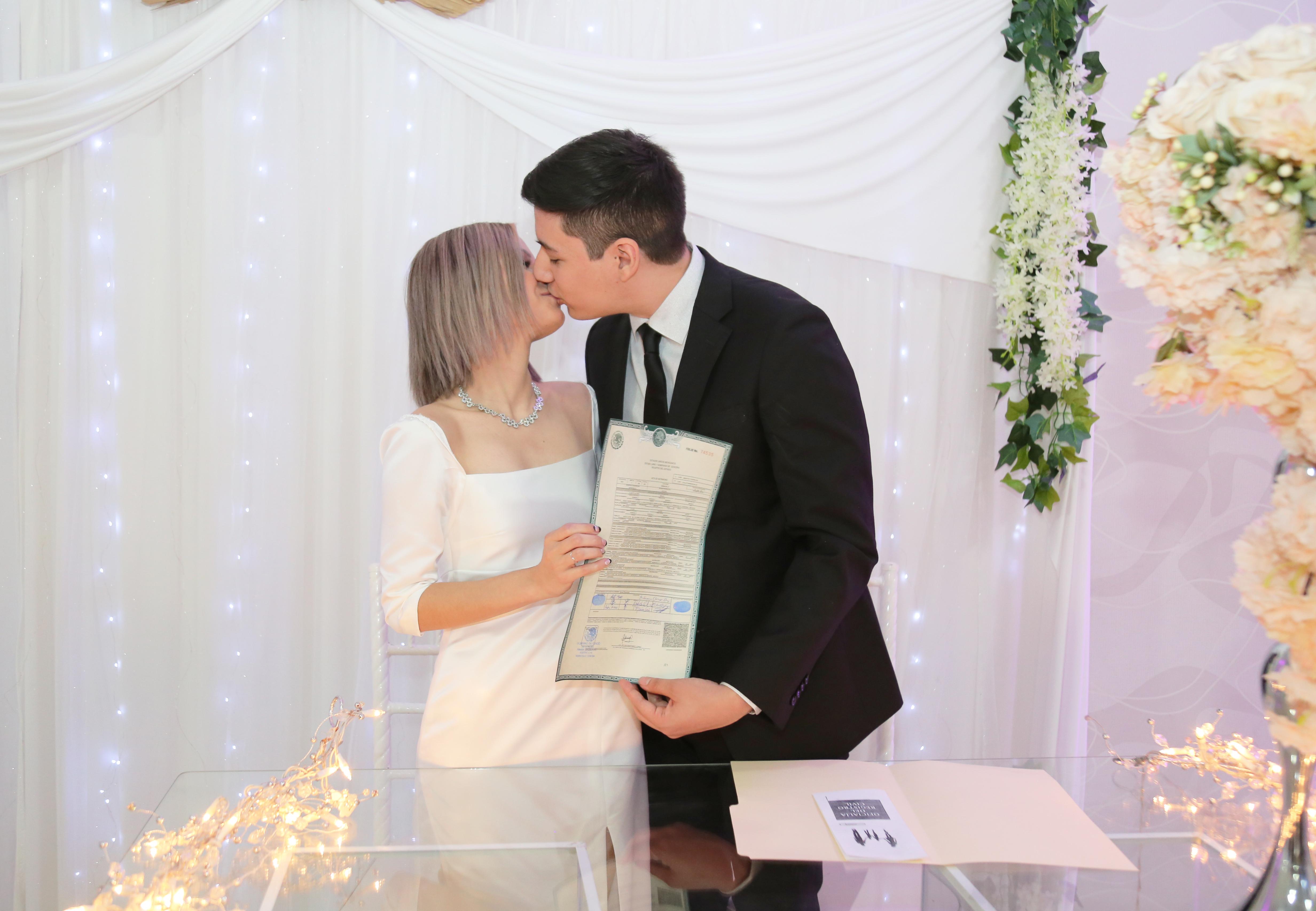 The Wedding Website of Alberto Mirazo and Liliana Chavez
