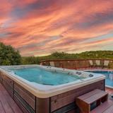Hilltop Hideaway in Spicewood