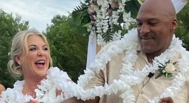 The Wedding Website of Rebecca Johnson and Tony Hill