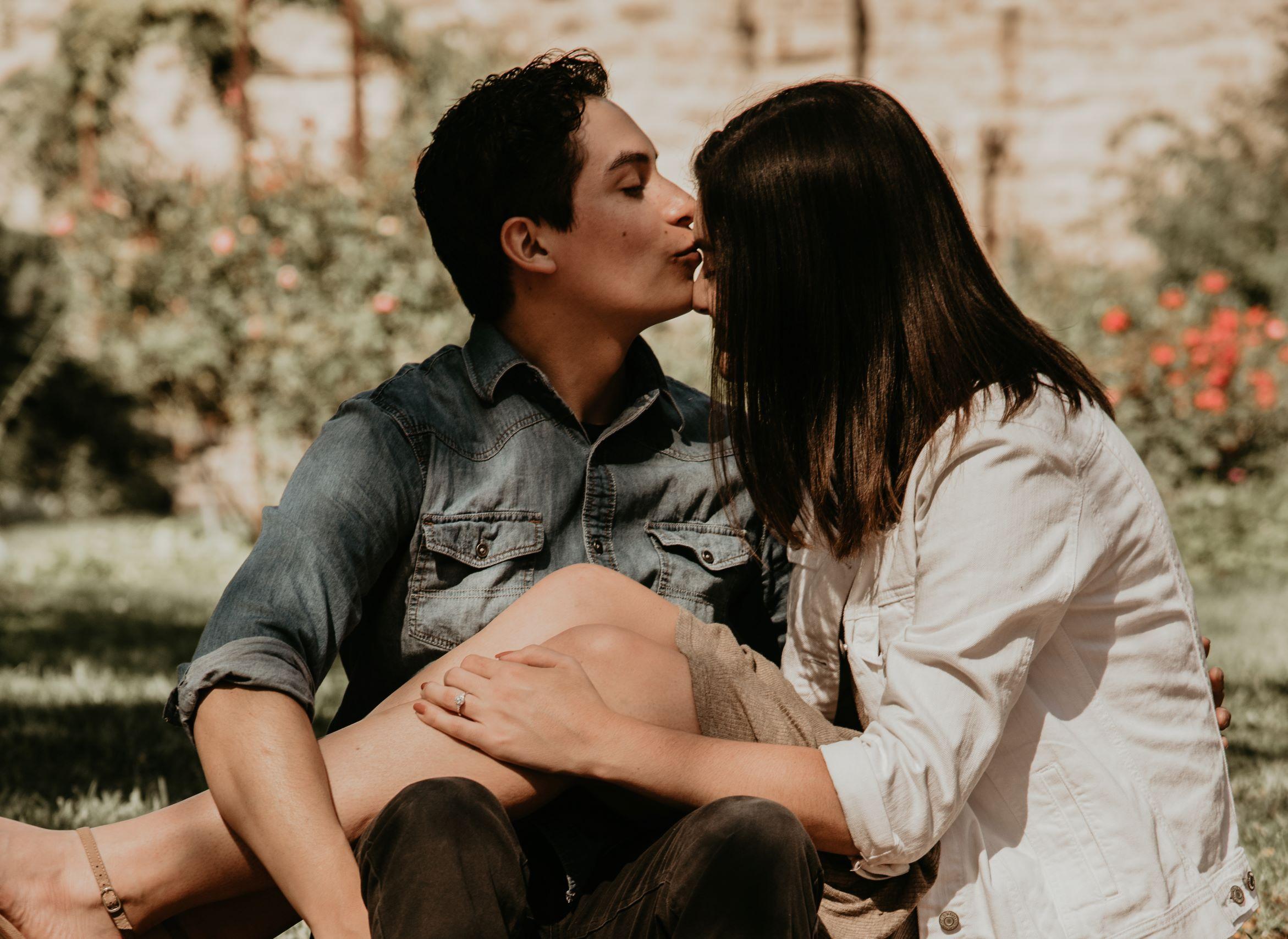 The Wedding Website of Jocelyn Hosley and Gabriel Cano