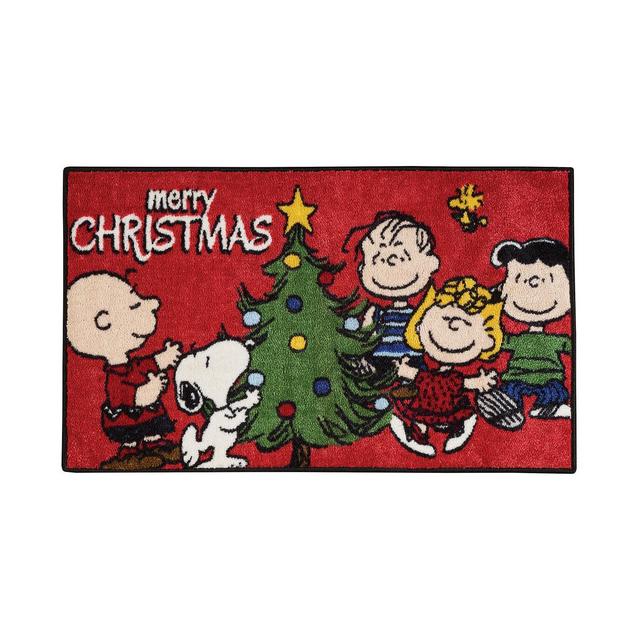 Peanuts Gang Merry Christmas Tree Accent Rug, 18" x 30"