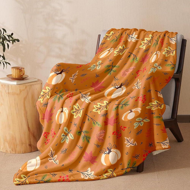 LOSIVISHE Autumn Harvest Flannel Throw Blanket – Fall Pumpkin and Leaf Pattern – Soft and Cozy Blanket for Sofa or Bed, W50 x L70in