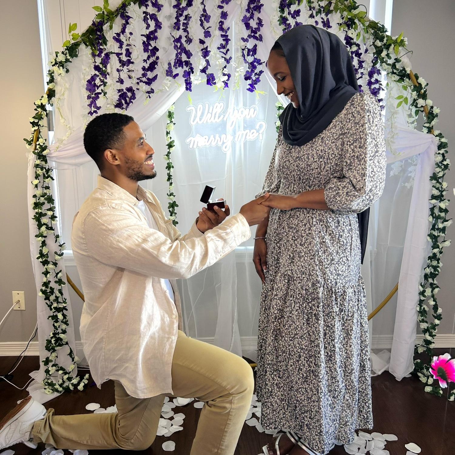 Amir’s intimate proposal to Hanan