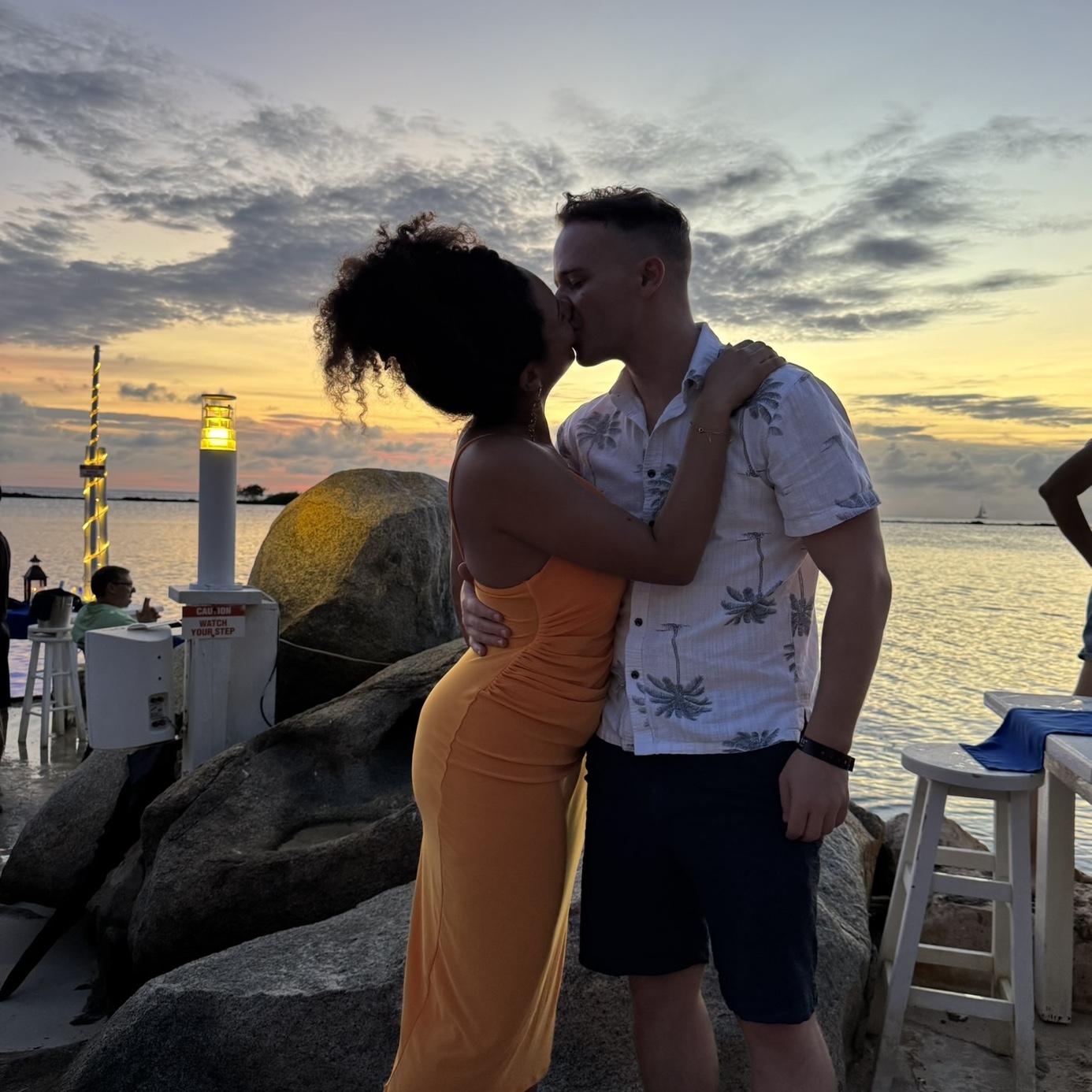 Your favorite sunset enjoyers