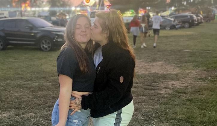 The Wedding Website of Jessica Marshall and Bayleigh Marshall