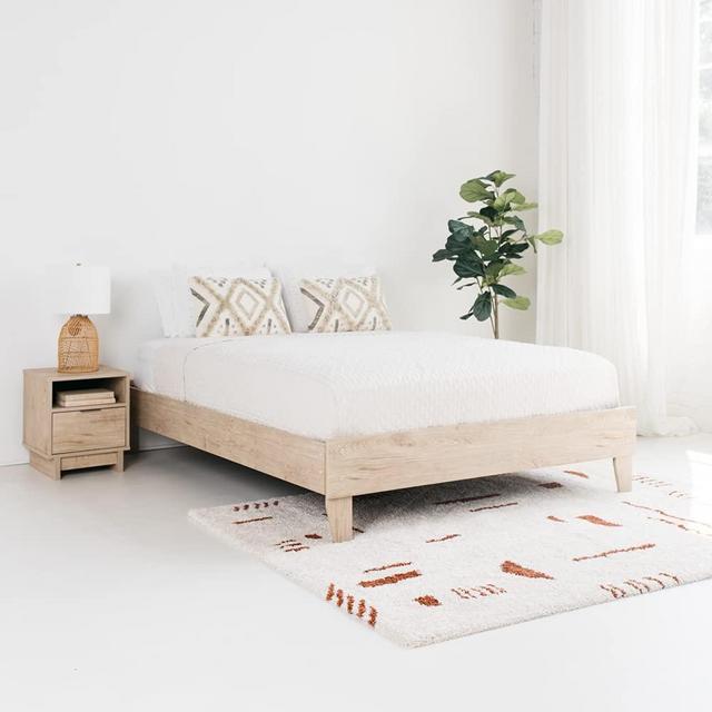 Signature Design by Ashley Oliah Contemporary Queen Platform Bed, Natural Wood Grain