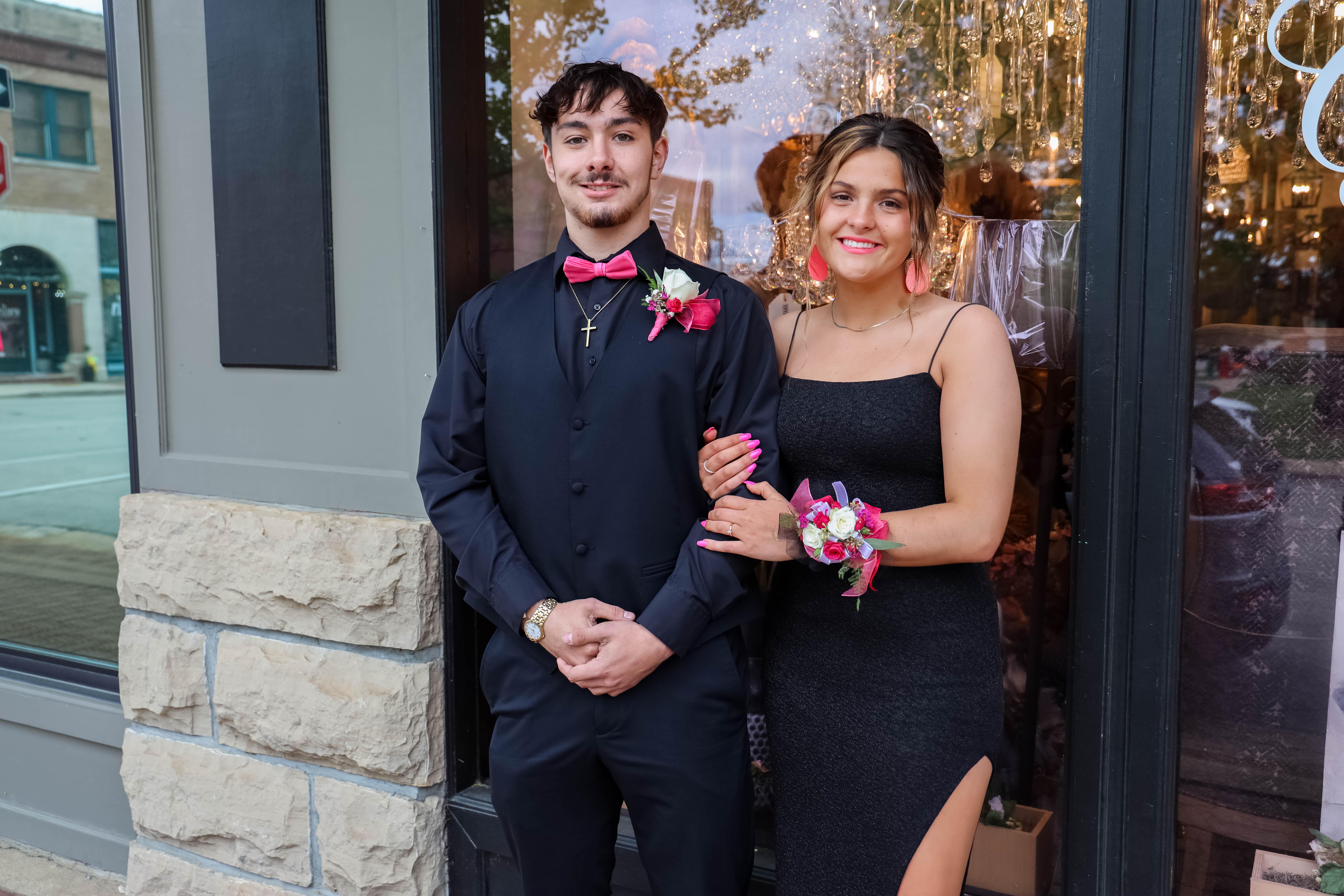 The Wedding Website of Lydia Mell and Jonathan Barlow