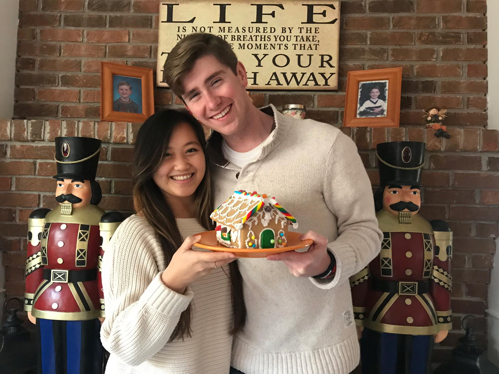 OUR FIRST GINGERBREAD HOUSE!