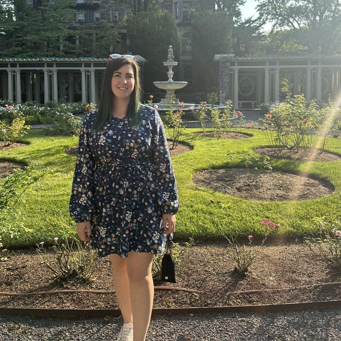 Touristing in Sleepy Hollow before a live recording of Hattie's favourite podcast, September '24