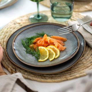 Lave Salad Plate