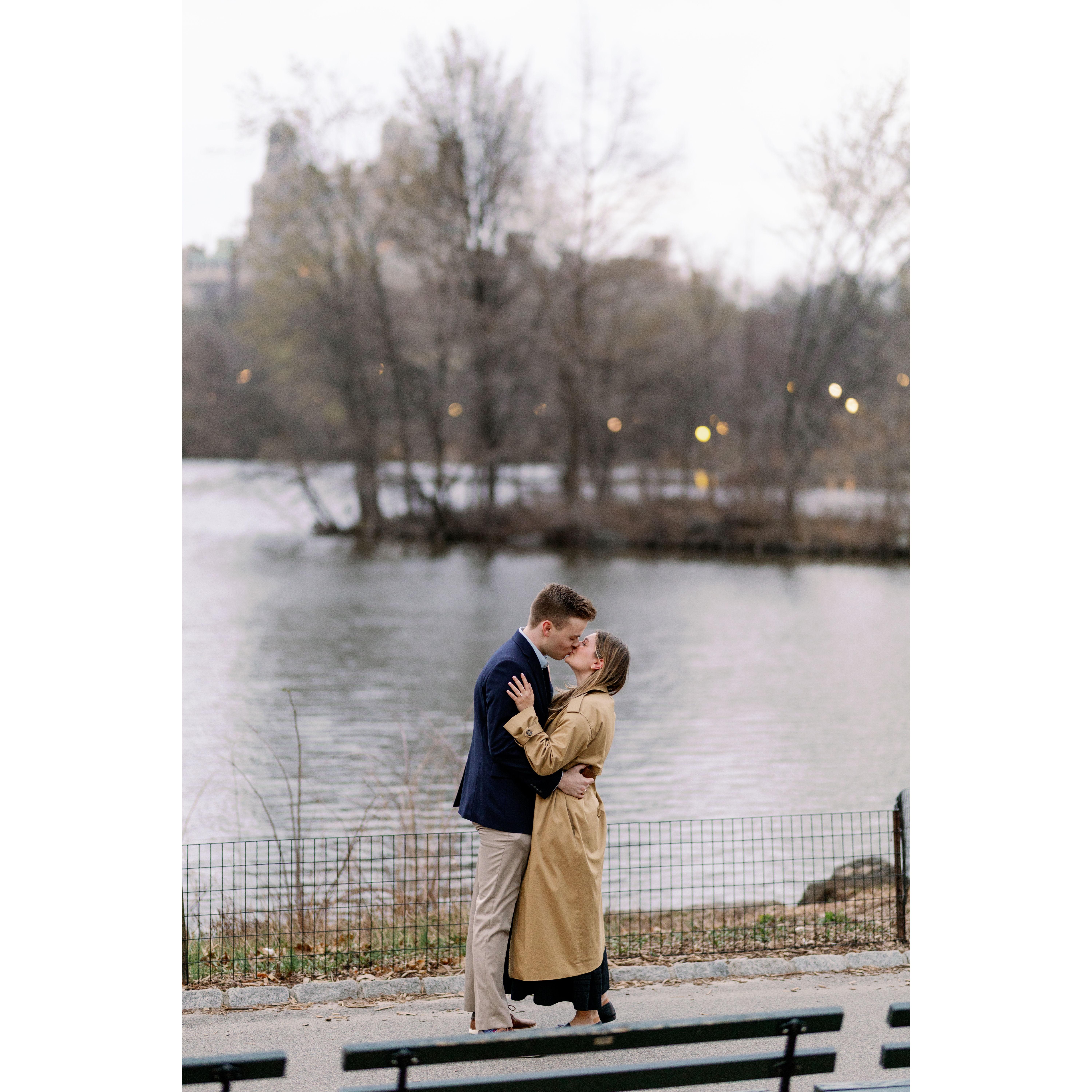 THEY'RE ENGAGED! Celebrating their 1 year anniversary in a place they always talked about going together, Price popped the question in Central Park while Abby and Daniel captured the moment!
