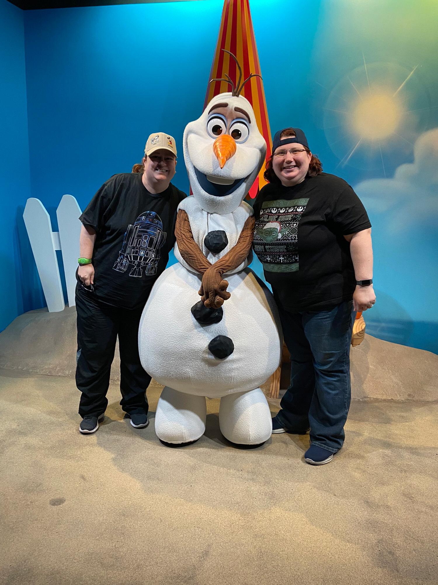 So excited to meet Olaf, Trish’s favorite character from her favorite Disney movie!