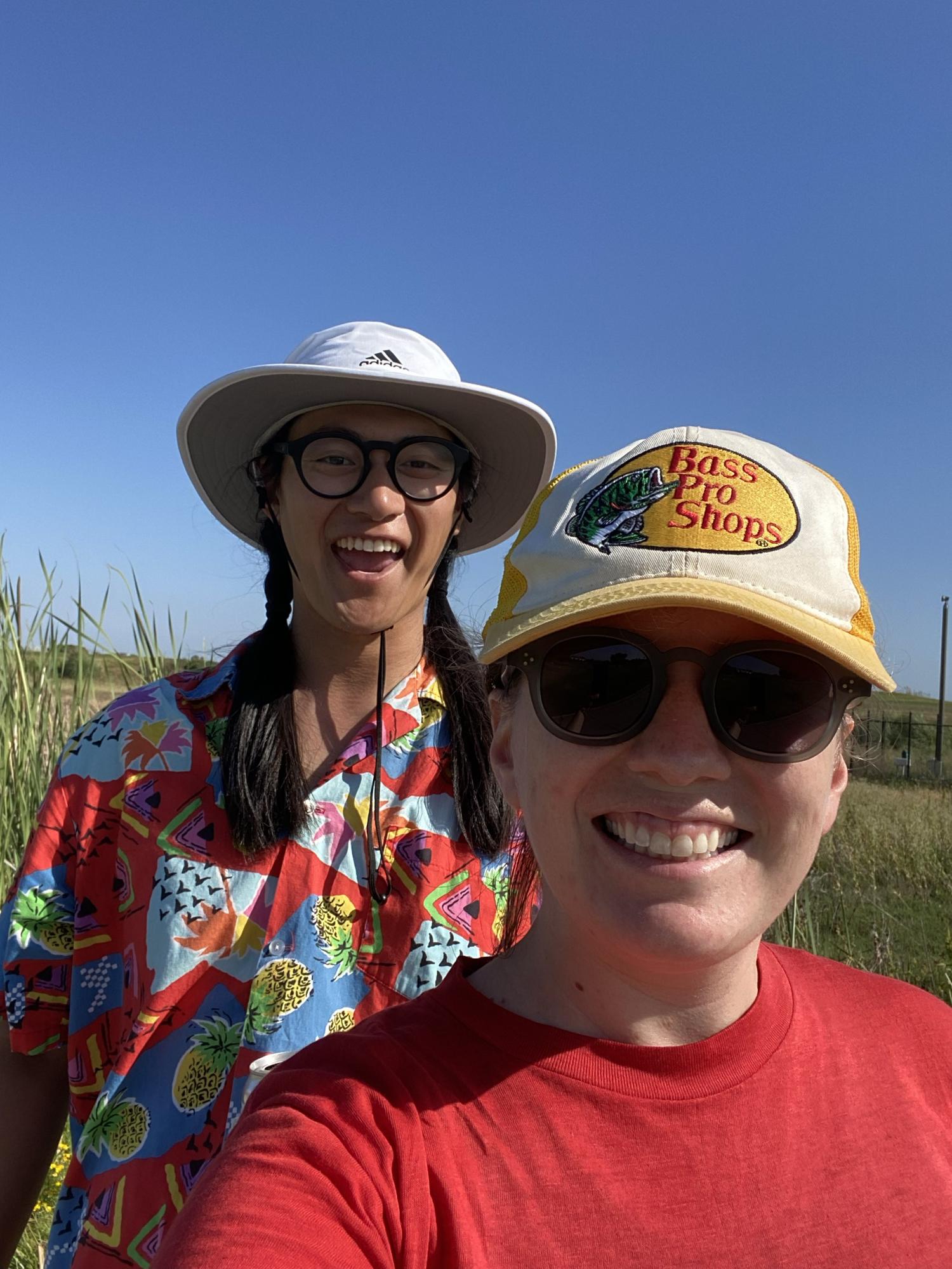 Joey beating Christine at golf and fashion