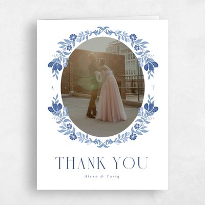 White Wedding Thank You - Mirelia Photo