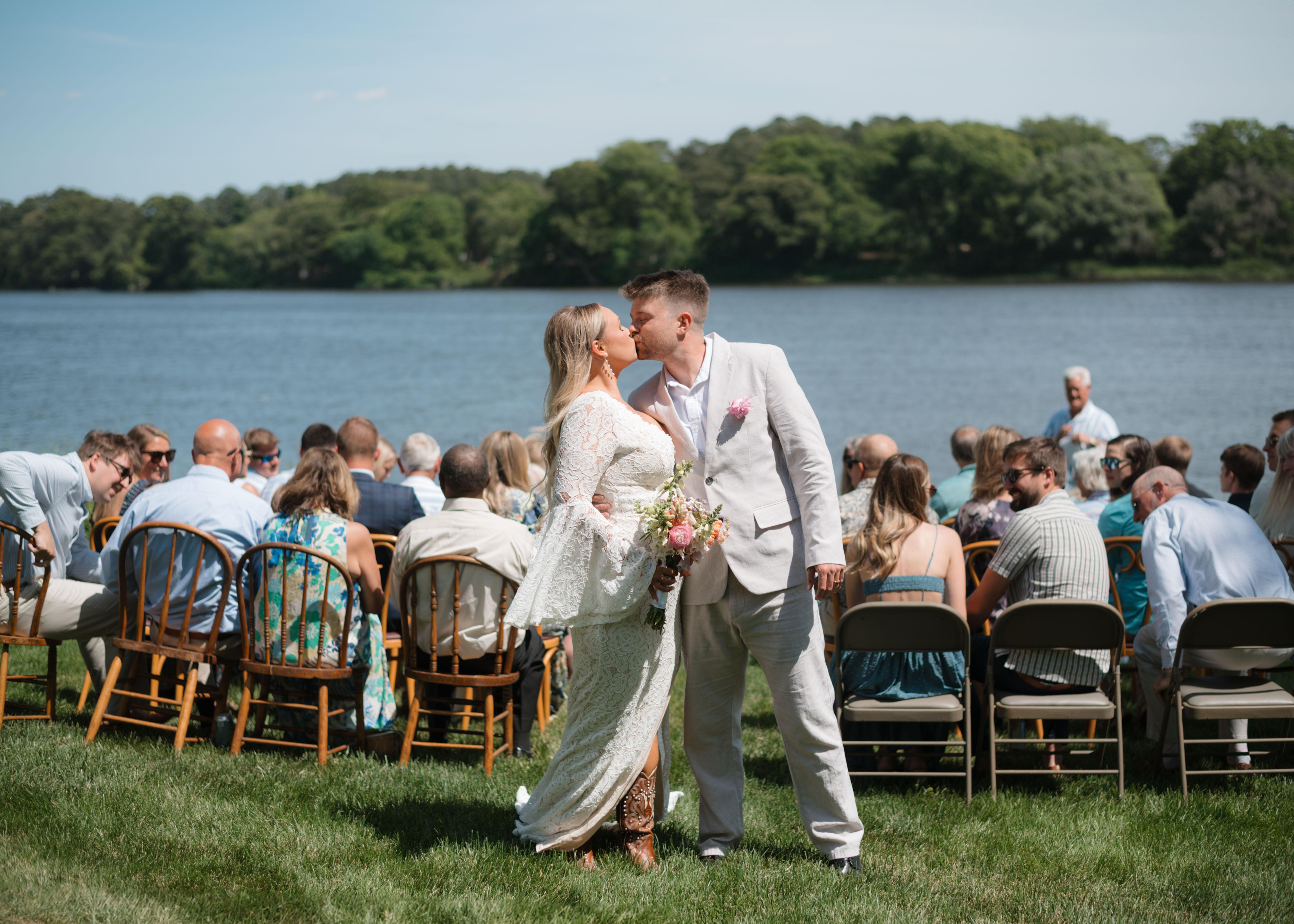 The Wedding Website of Hannah Adkins and Nicholas White