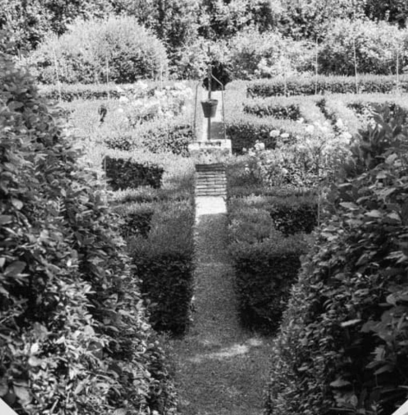 The Wedding Website of Bella Boyd and Marc Bosch