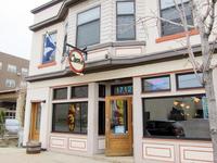 Oscar's Pub & Grill