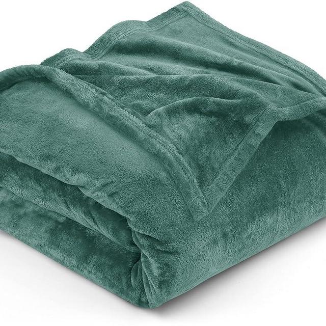 Utopia Bedding Fleece Blanket California King Size Celadon 300GSM Luxury Fuzzy Soft Anti-Static Microfiber Bed Blanket (102x96 Inches)